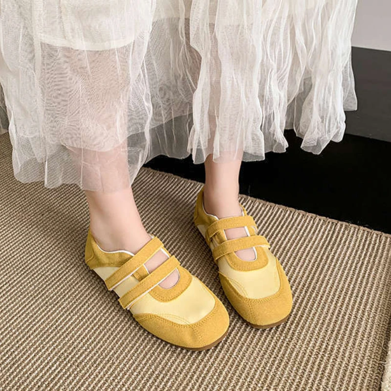Damen-Mary-Jane-Flats mit doppeltem Riemen, Retro-Sneakers aus Satin mit Patchwork und runder Zehenpartie, weiche, süße, lässige Alltags-Flats für Frühling und Herbst – Detail 6