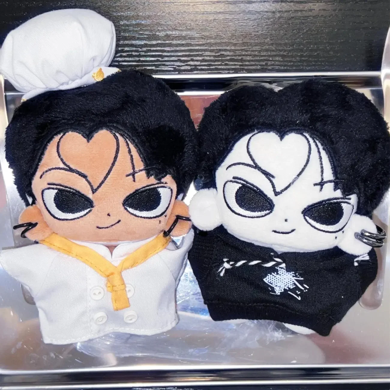 Peluche de 10cm pour beau garçon, idole Park Jong-seong, peau noire et blanche, corps d'étoile de mer, poupée en coton, sac à dos, pendentif, ornement ou cadeau