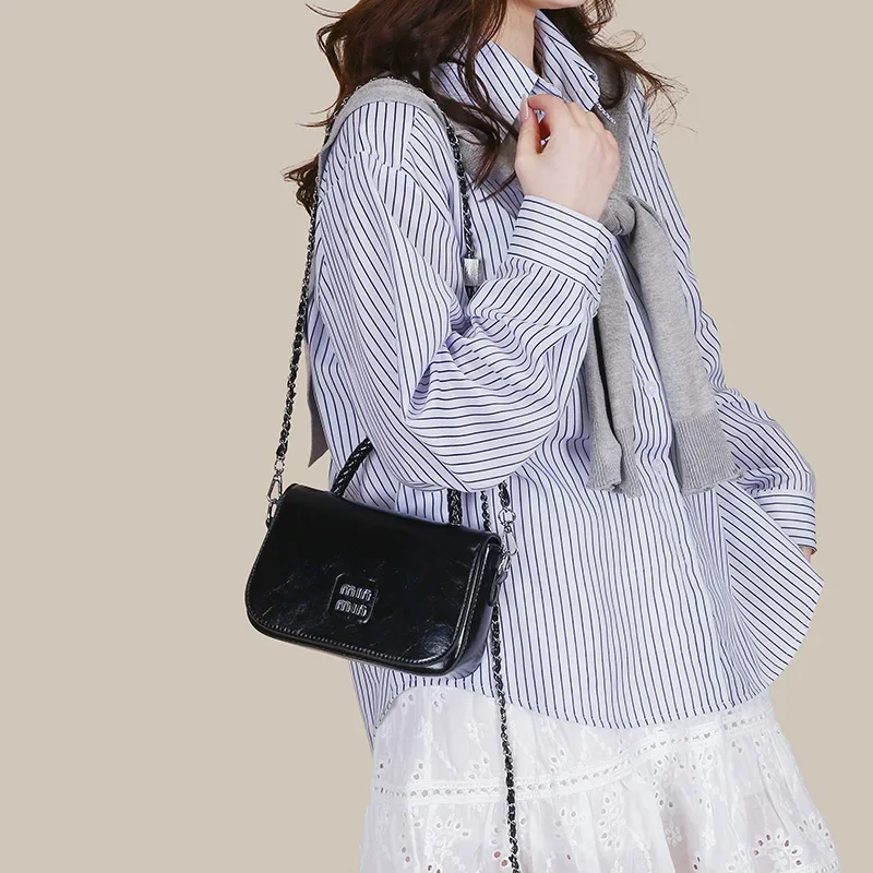 

High-End Minimalist Vintage Clutch Mini Bag Unique With Letter Logo Trendy For Leisure Women