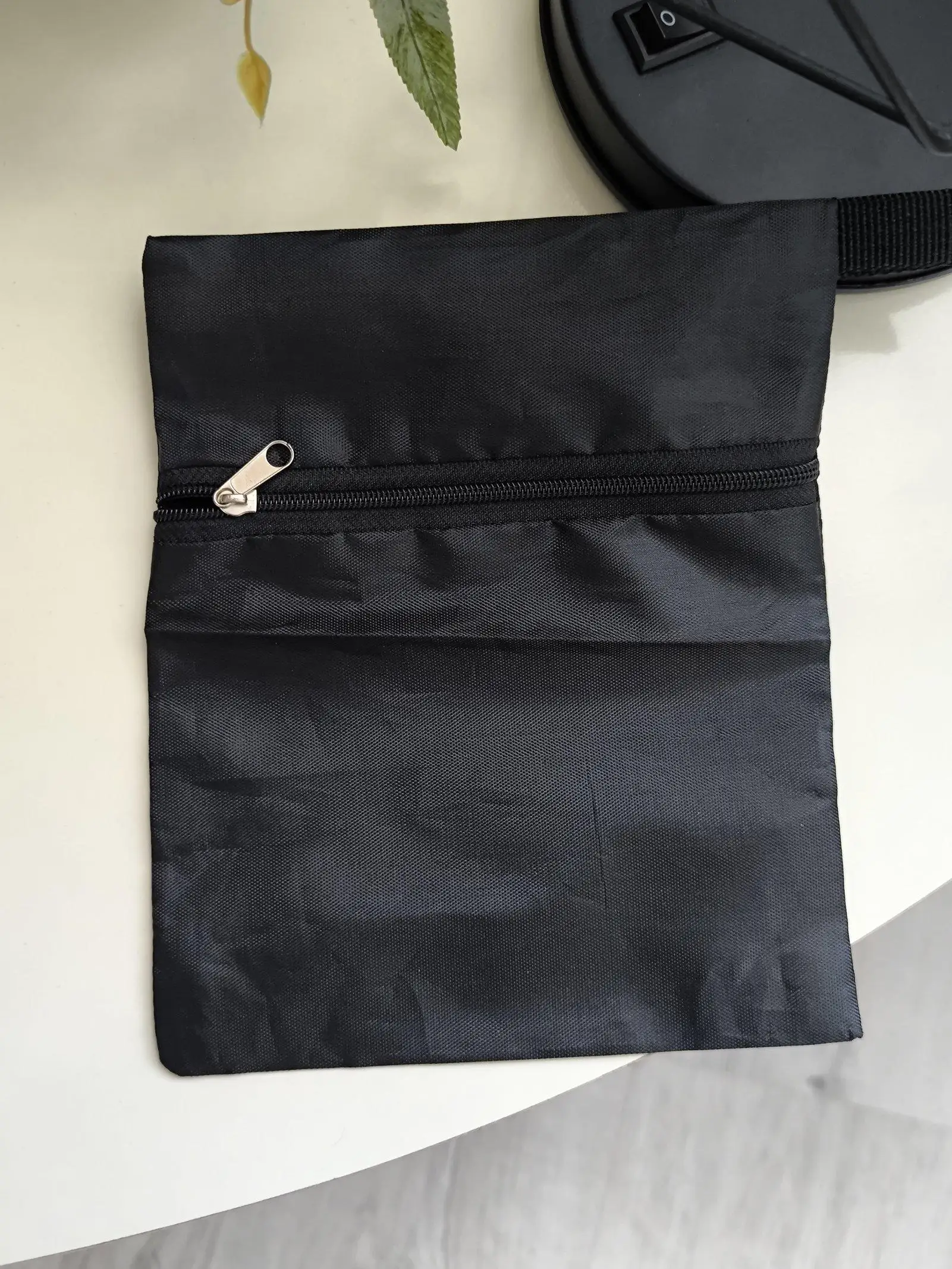 Bolsa pequeña con cremallera: monedero, estuche para bolígrafos, bolsa sanitaria, almacenamiento multiusos para la escuela, viajes y uso diario