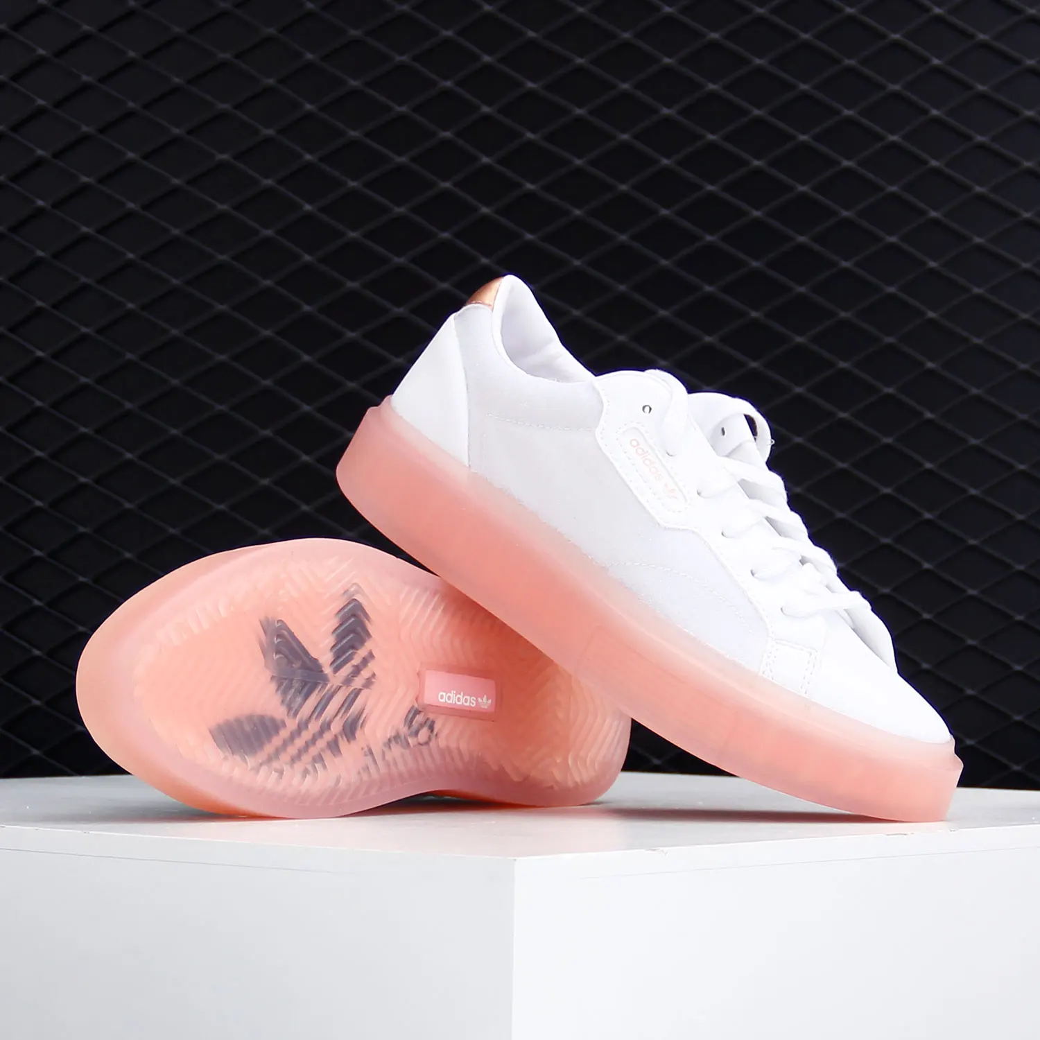 

adidas Originals genuine SLEEK SUPER Unisex Classic Sneakers FV8439
