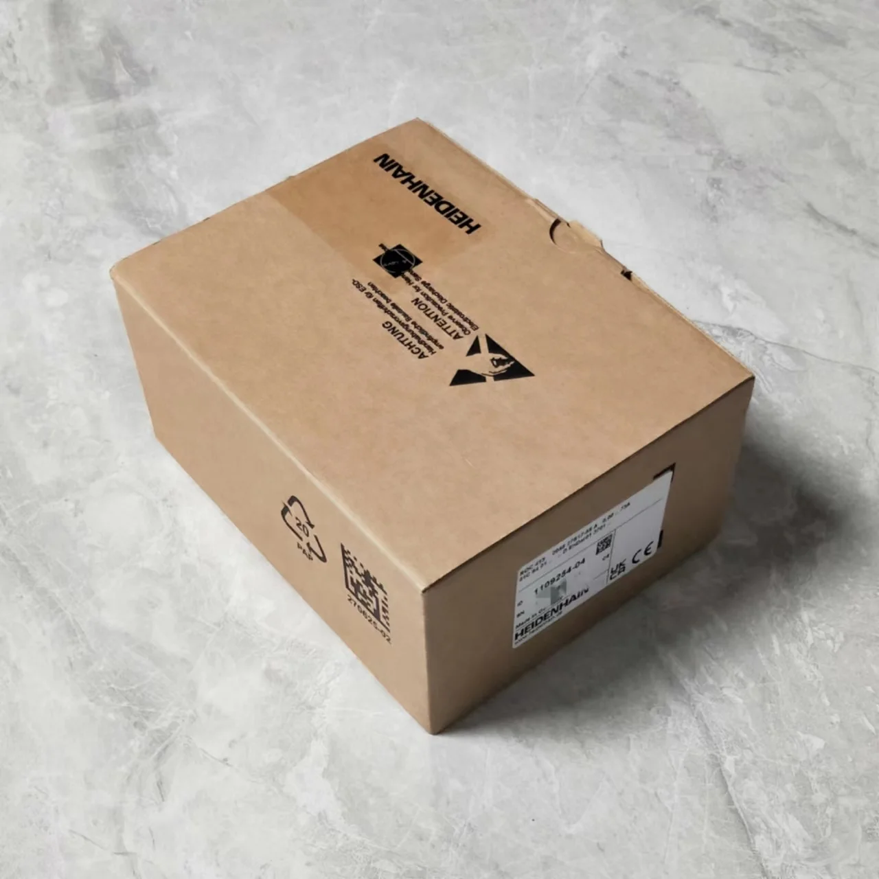 Heidenhain encoder putar baru asli ROC 413 2048 27S12 - 58A ID 1109254 -04