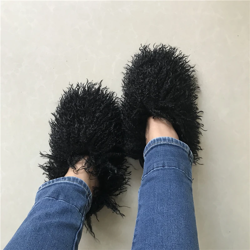 Mongolian fur slides Women Luxury Fluffy Fur Slippers Amazing Fur Sandals New Arrival Winter Home Flat Slides Flip Flops