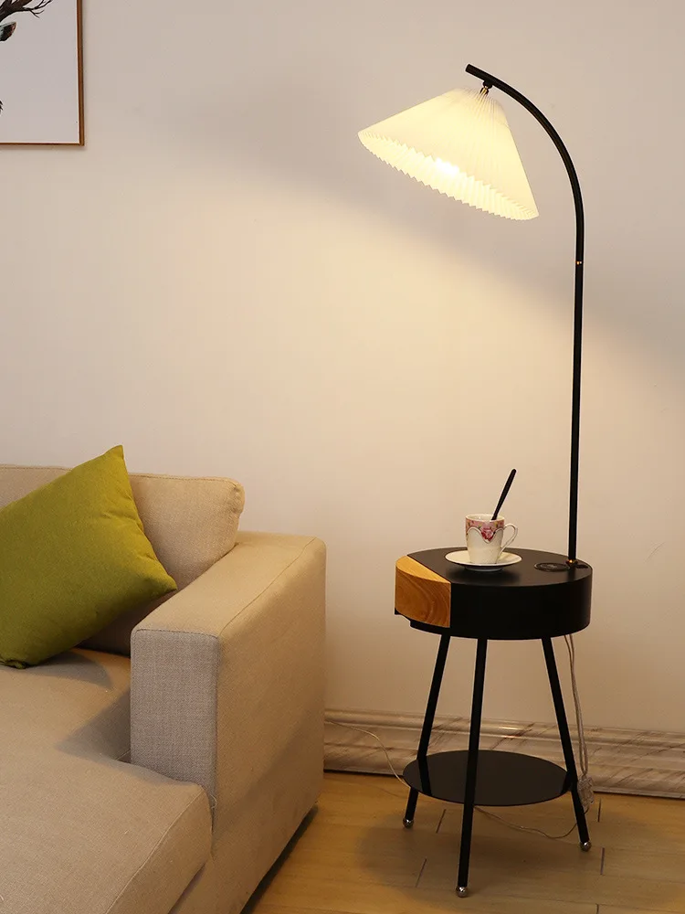 Nordic, tavolino, lampada da terra, comodino, con rack, integrato, wireless, ricarica.