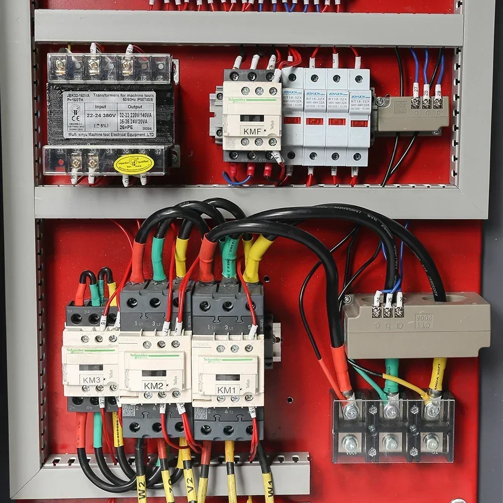 Compressore d'aria a vite a trasmissione diretta stazionario XLAM120A-s1 120P xinlei 90KW