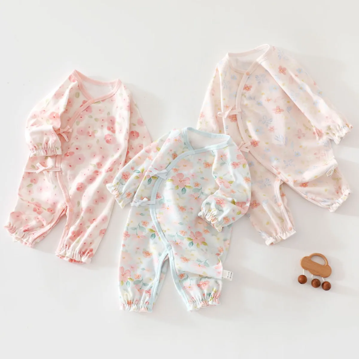Baby Side Snaps Romper Soft Breathable Cotton All Seasons Onesie Long Sleeve Floral Print Unisex Bodysuit for Boys Girls 0-6M