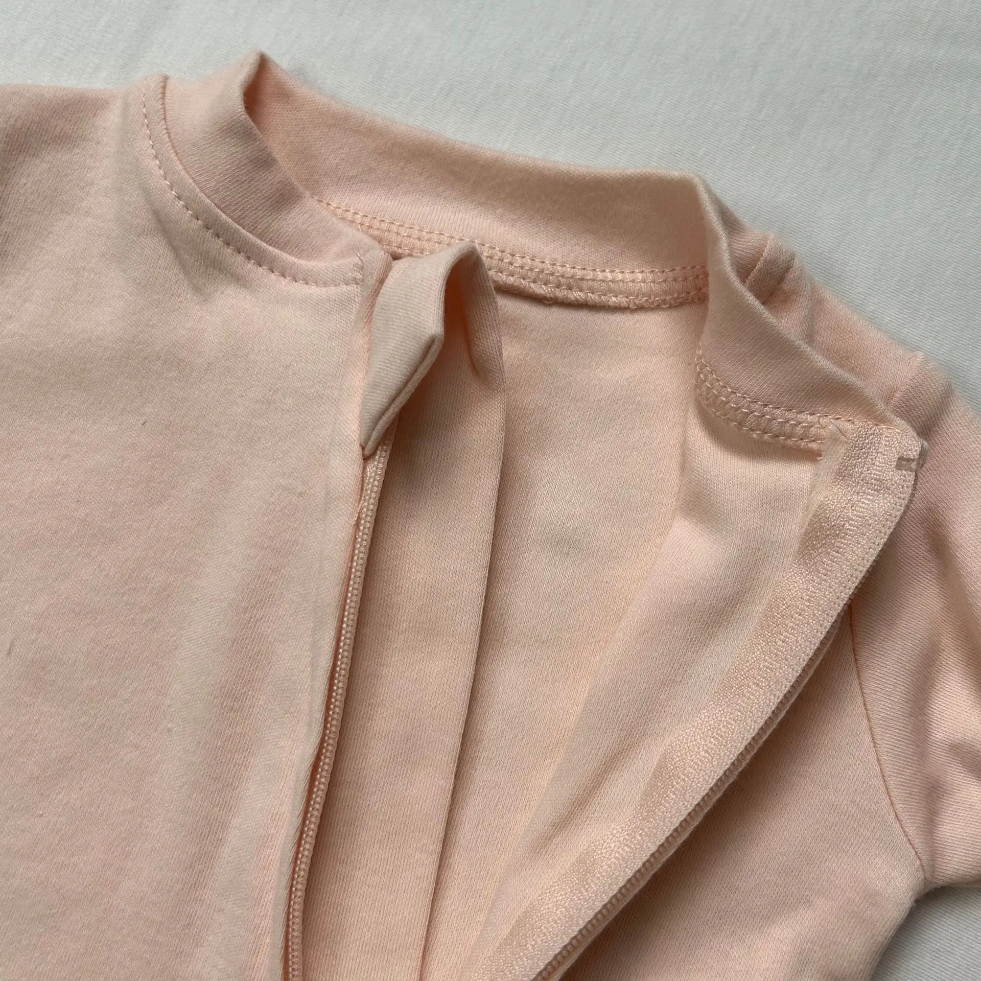 Uniwersalny kombinezon dla nie – Cotton Baby Onesies Zipper recenzja i cena