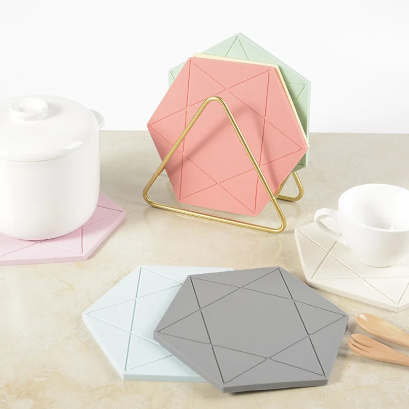 

Silicone heat insulation pad, hexagonal placemat, anti-scald pot, bowl and cup mat, high-temperature resistant table mat