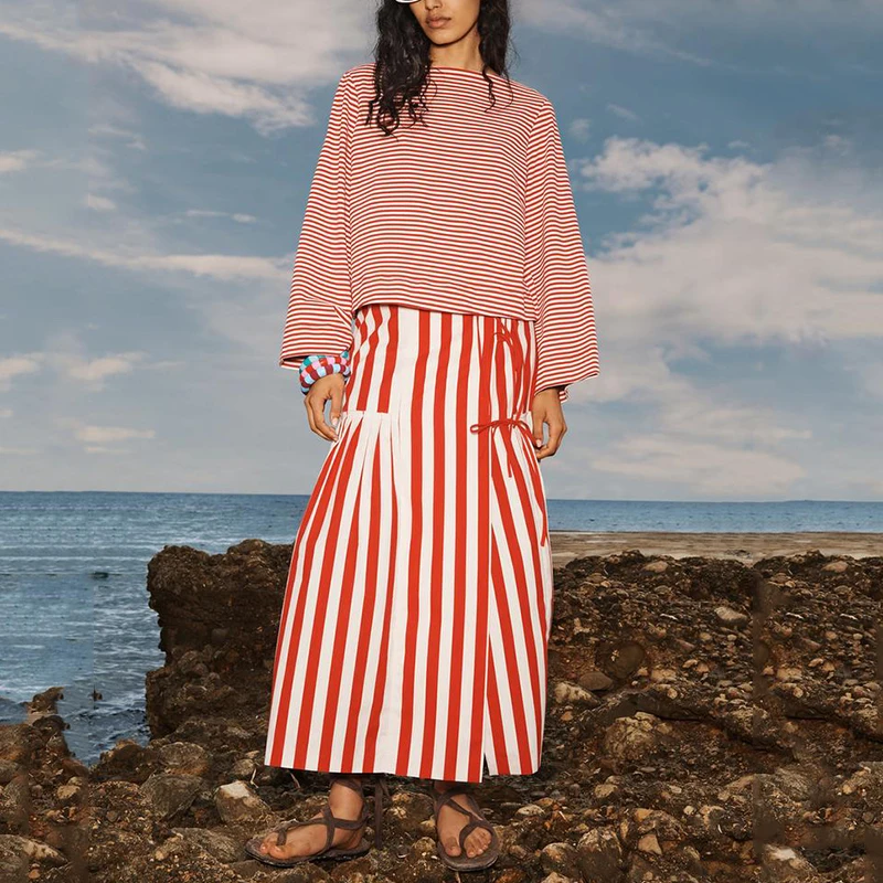 

Ele Striped Midi Skirt for Women Faionable Summer 2025 Stand Fit l Waist Polyester Fiber 00% Midi Skirt