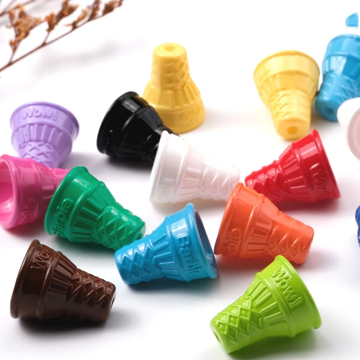 Newest 100pcs 17*20mm Solid Colors Cute Food Ice Cream Cup Shape Acrylic Jewelry Beads DIY Ornament Accessory Material Beading