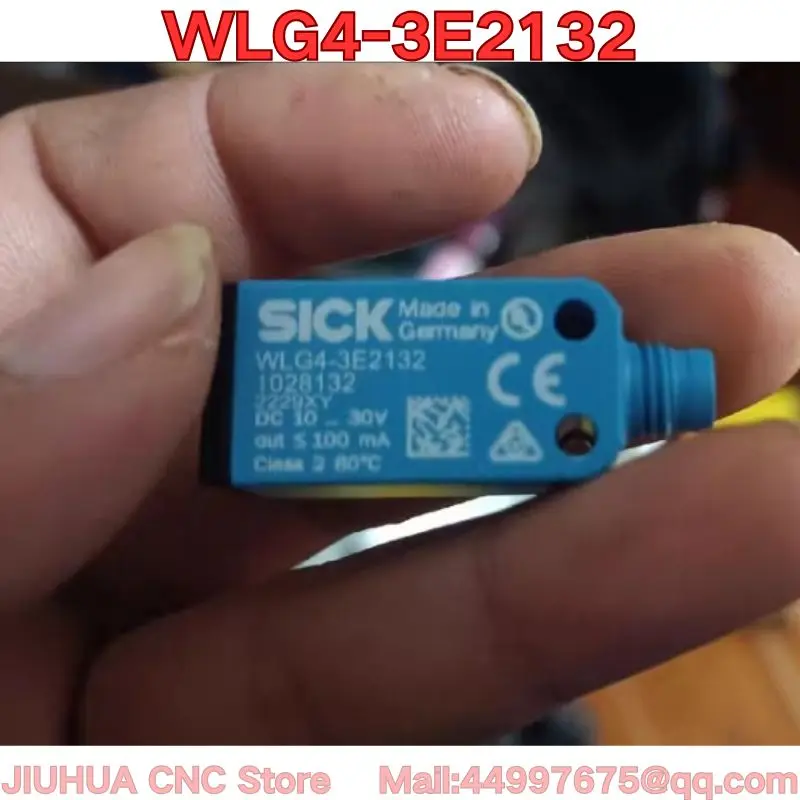 Brand new WLG4-3E2132 photoelectric switch