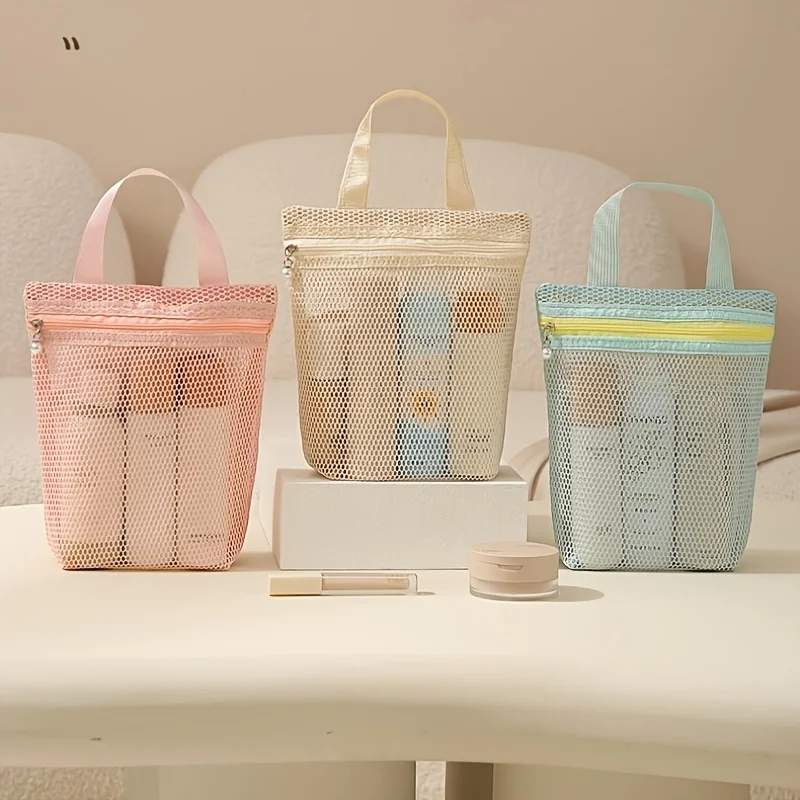 

1 Piece Women's Mesh Storage Bag for Luggage, a Must-Have for Beach and Camping Trips, Portable Handheld Mesh Shower Bag, Multi-functional and Foldable, Ideal for Travel, Beach Getaways, Business Trips, etc. (Random Color)