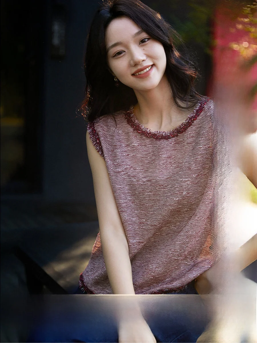 

XiaoHanGe Rose Garden Heavy Work Weaving Fringe round Neck Sleeveless Top Elegant Vest Women's Fashion Commute Style