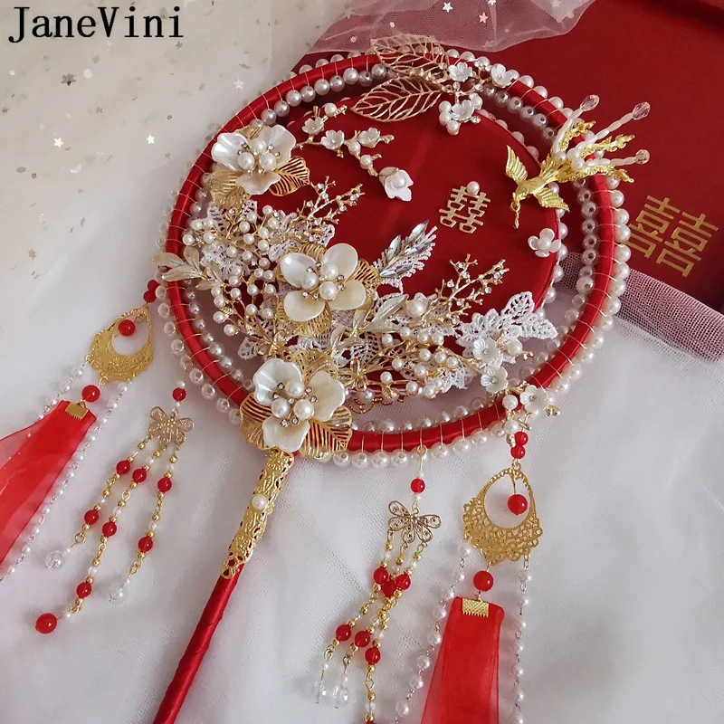 JaneVini 2022 Vintage Hollow Round Bridal Fan Luxury Chinese Style Pearls Beaded Bride Fan Wedding Bouquet Fleurs Pour Mariage