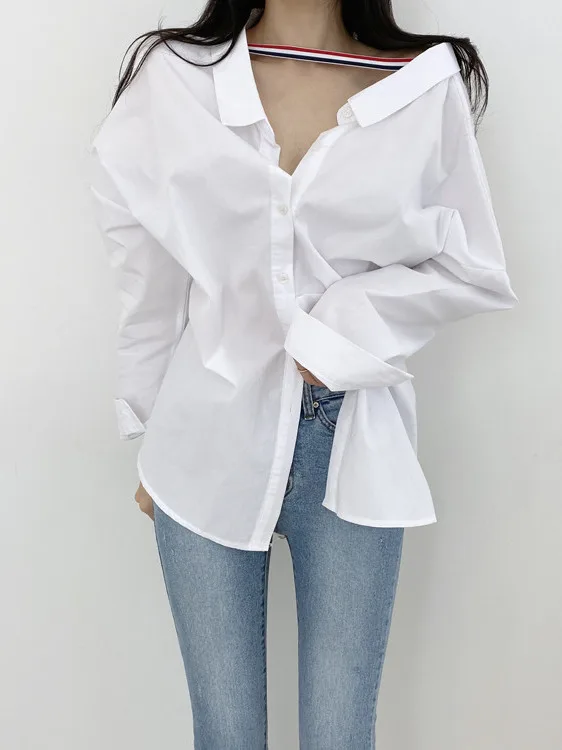 시크한 초가을 루즈핏 긴팔 셔츠 여성용 더블 칼라 컬러 블록 스트라이프 디자인 앞뒤 단추