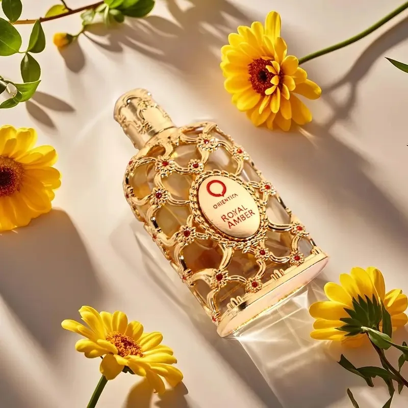 

Orientica Oud Golden Edition Туалетная вода-спрей, 80 мл. Стойкий цветочный аромат, красиво упакованный в золотой бутылке.