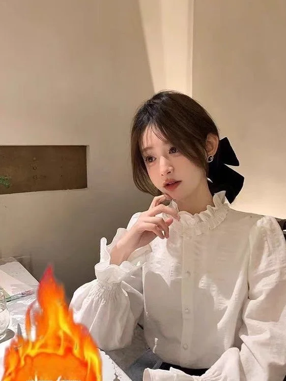 

White Lace Trim Shirt Women's Fashion Early Spring Small Fragrance Style Top Layered Base Layer Shirt Autumn Winter