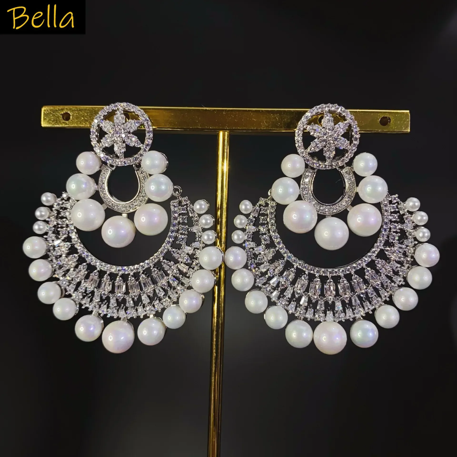 

Large Round Pendant Earrings for Women Elegant Vintage Jewelry White Pearl Earrings Wedding Bride Jewelry Dinner Party Gift