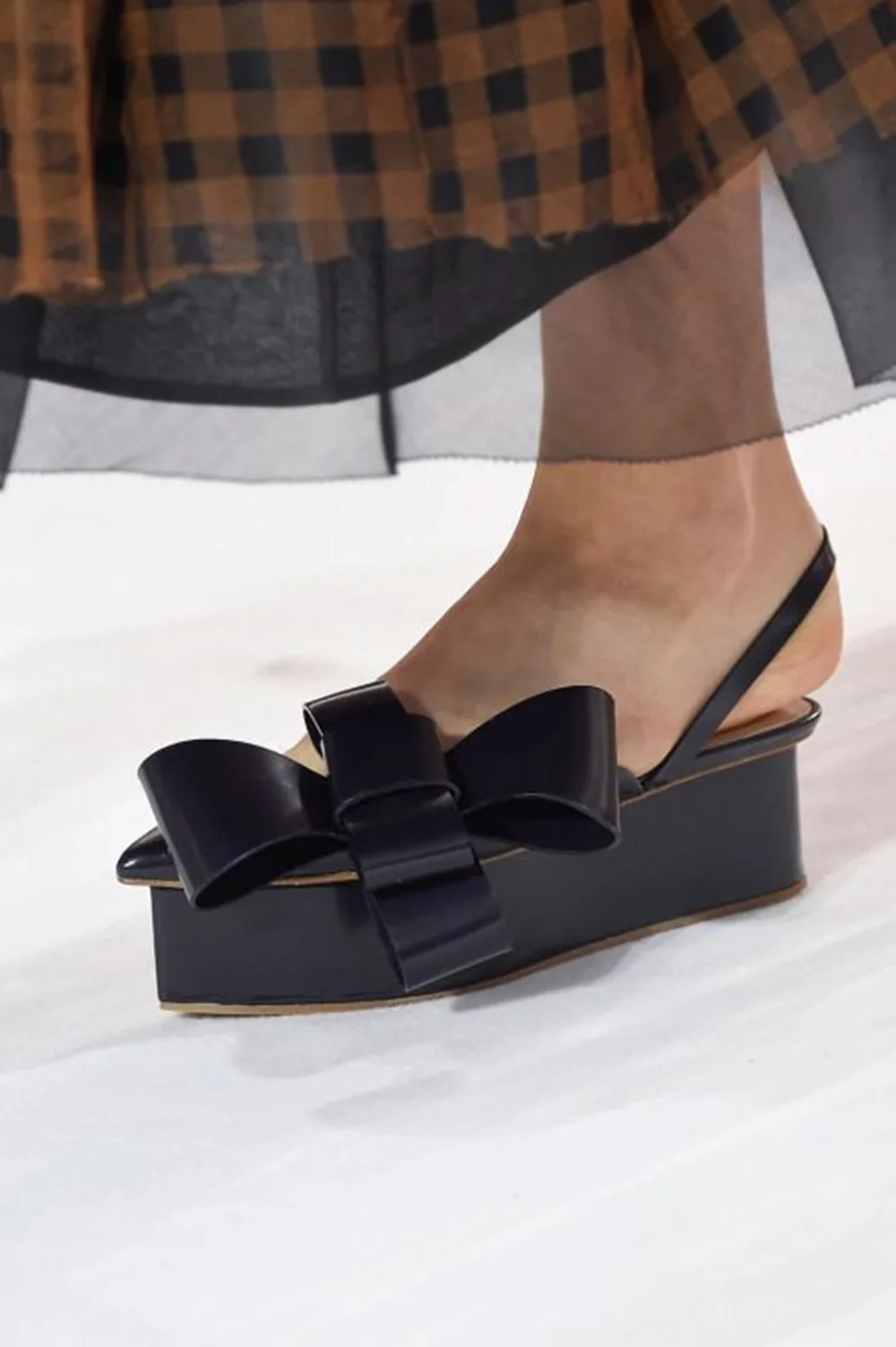 Blush Pink/Black Patent Slingback Sandals Oversized Bow Detail Pointed Toe Platform Design Sweet Retro Style Summer Sandals view 4