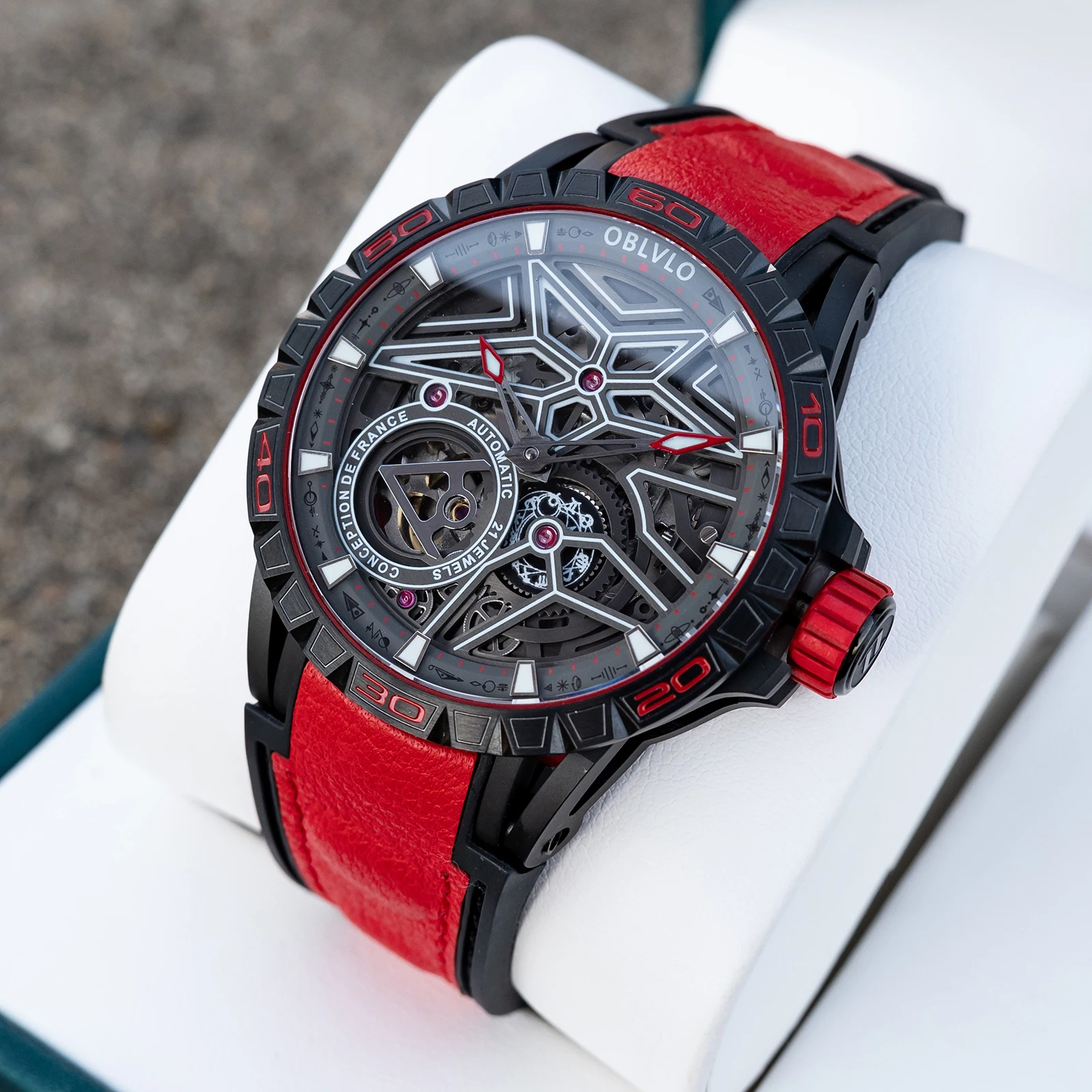 OBLVLO ハイエンド機械式ホイール自動時計ブラックスケルトン発光防水レザーストラップミリタリーウォッチ男性用 LMQ