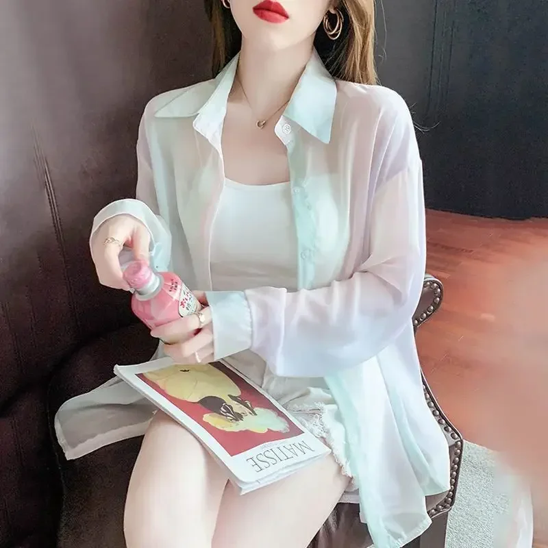 여성 셔츠와 블라우스 V 넥 얇은 스타일 버튼 업 여성 탑 튜닉 우아한 젊은 의류 판매 미적 패션 JJ144