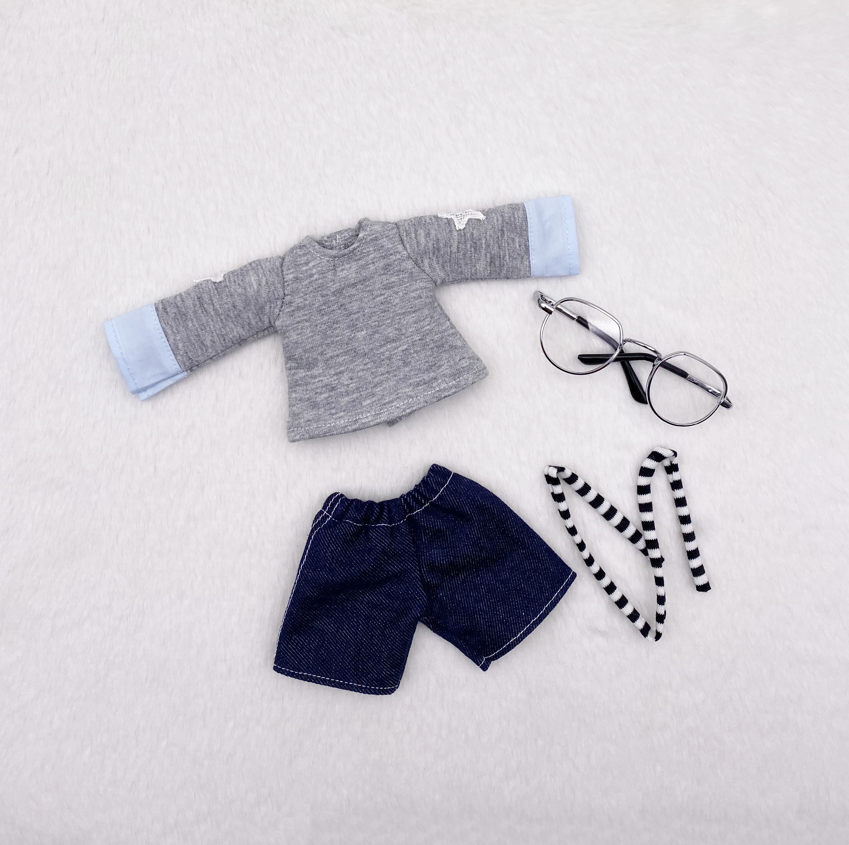 

Комплект одежды ручной работы Kari Store 2026 для куклы Zsiga 1L8: топ и брюки для 8-точечной фигурки