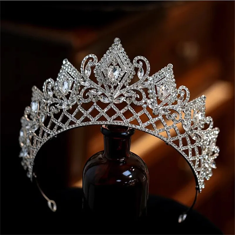 CC Crytal Crowns Wedding Hair Accessories Bridal Headbands Engagement Jewelry Women Hairwear Luxury Tiaras Shining Charm AN081