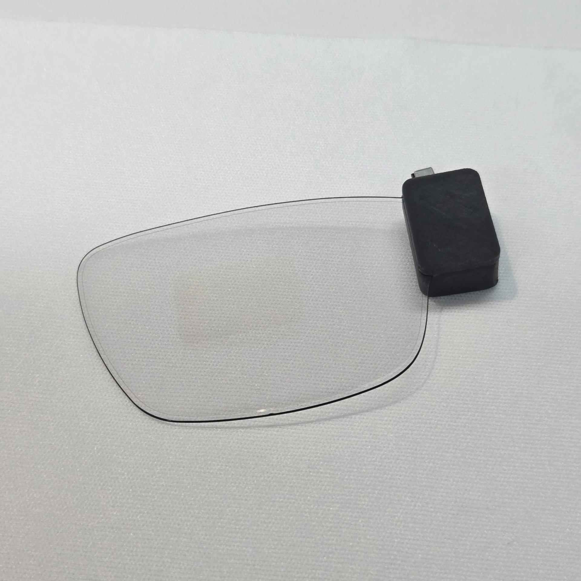 Left-eye monochromatic optical waveguide display module, FOV 30, resolution 640*480 ( weight is about 6g), SPI interface