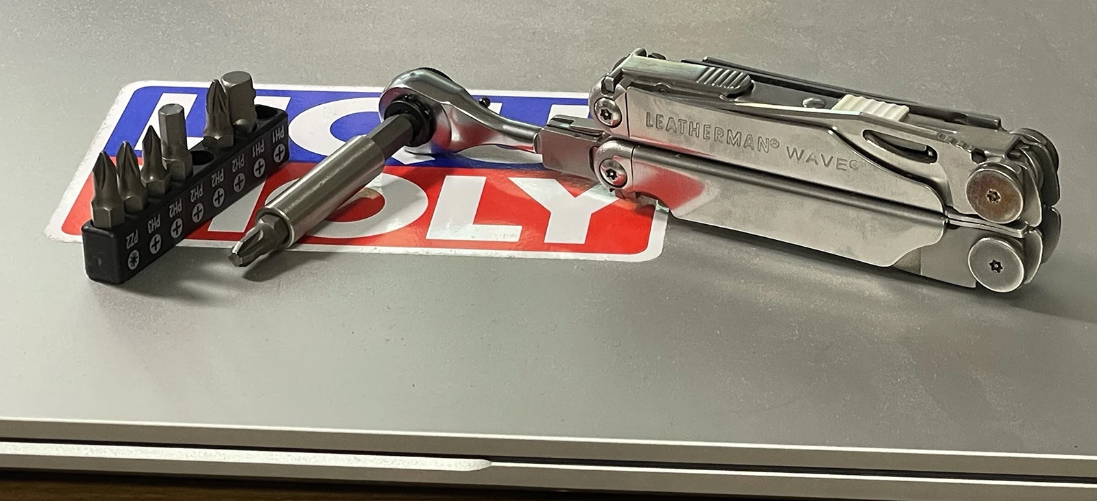 90° Ratchet Driver Compatible with Leatherman Pliers with 1 set bits view 4