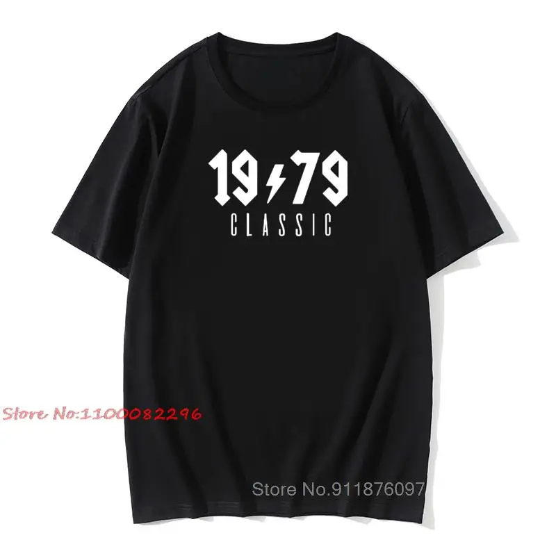 

Born In 1979 Tshirt Father's Day Present Funny 40 Years Old Humorous Gift For Dad Husband Men Short Sleeve Vintage Cotton Tshirt