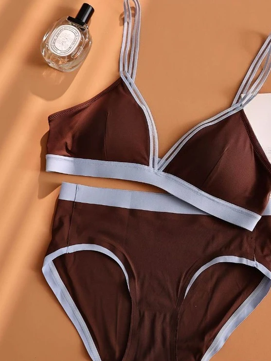 Women Deep V Triangle Cup Bra Small Bust Slight Gather Thin Strap Beauty Back Sexy French Seamless Light Lingerie Set  32-38AB