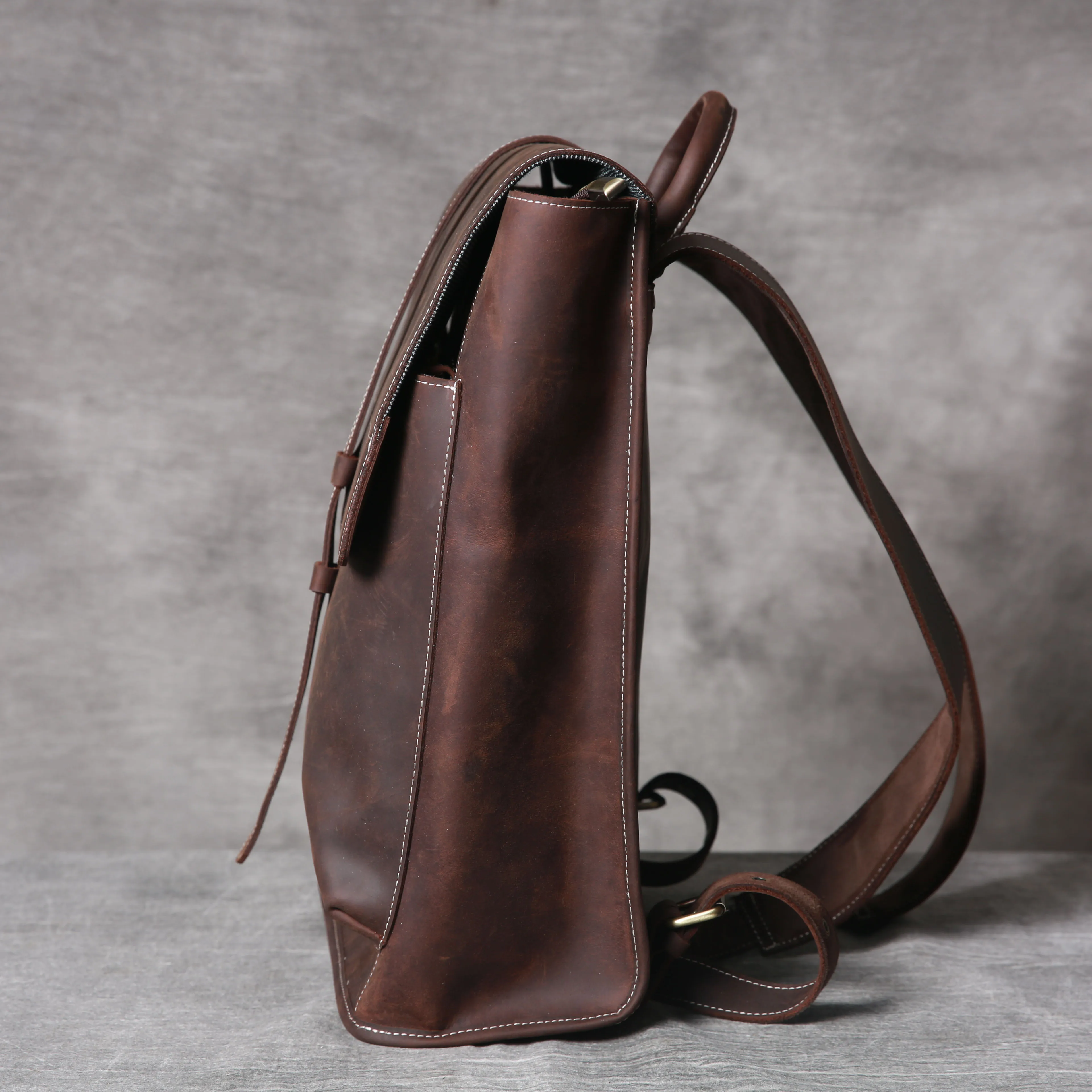 Vintage Echtleder Herrenrucksack Handgefertigte Top-Grain-Leder Laptop-Umhängetasche Crazy Horse Tasche Mode für Männer – Detail 10