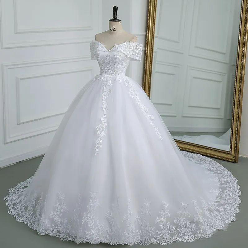 Abito da sposa con applicazioni con spalle scoperte Plus Size Treno lungo Perle Abito da sposa Tulle Mariage Vestido De Noiva 2024 Personalizzato