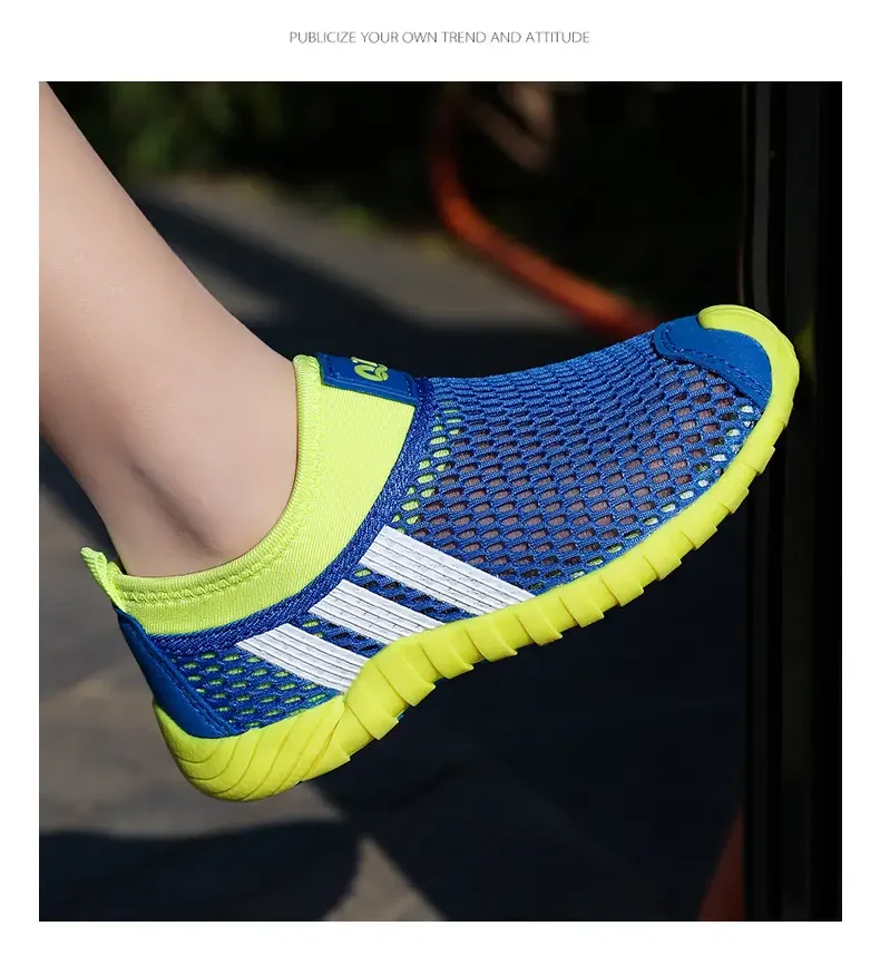 

New Children's Summer Mesh Hollow Out Sneaker Boys Soft Sole Non Slip Breathable Slip-On Adolescent Running Shoes Walking Shoes