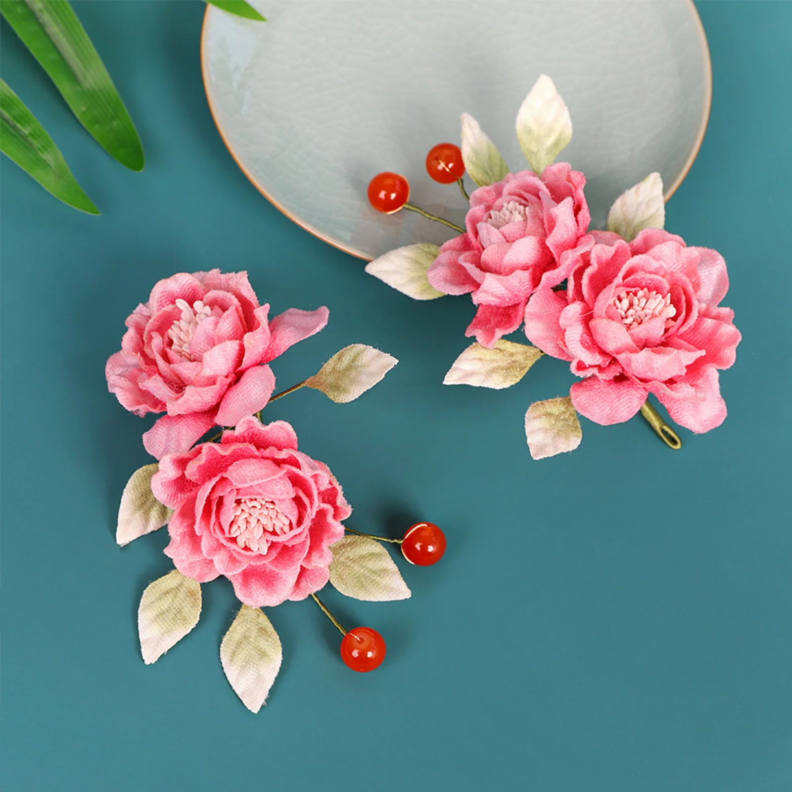 

Retro Fairy Flower Side Hair Clip Decorative Elegant Headpiece Clip for Hair DIY Accessory Hair Styling