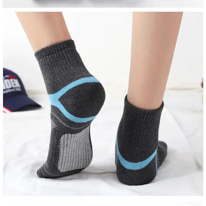 3 Pairs High Quality Men Socks Dark Grey Sports Socks Casual Soft Running Four Season Absorb Sweat Breathable Male Sock