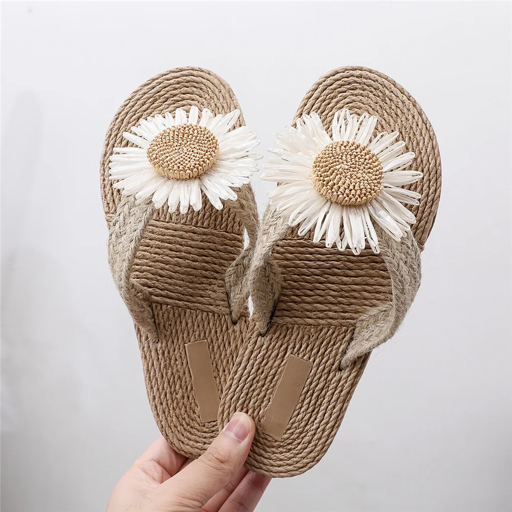 Women Flip Flops Outdoor Sunflower Straw Woven Flat Slippers For Ladies Bohemian Style Beach Slides Sandals Chaussure Femme