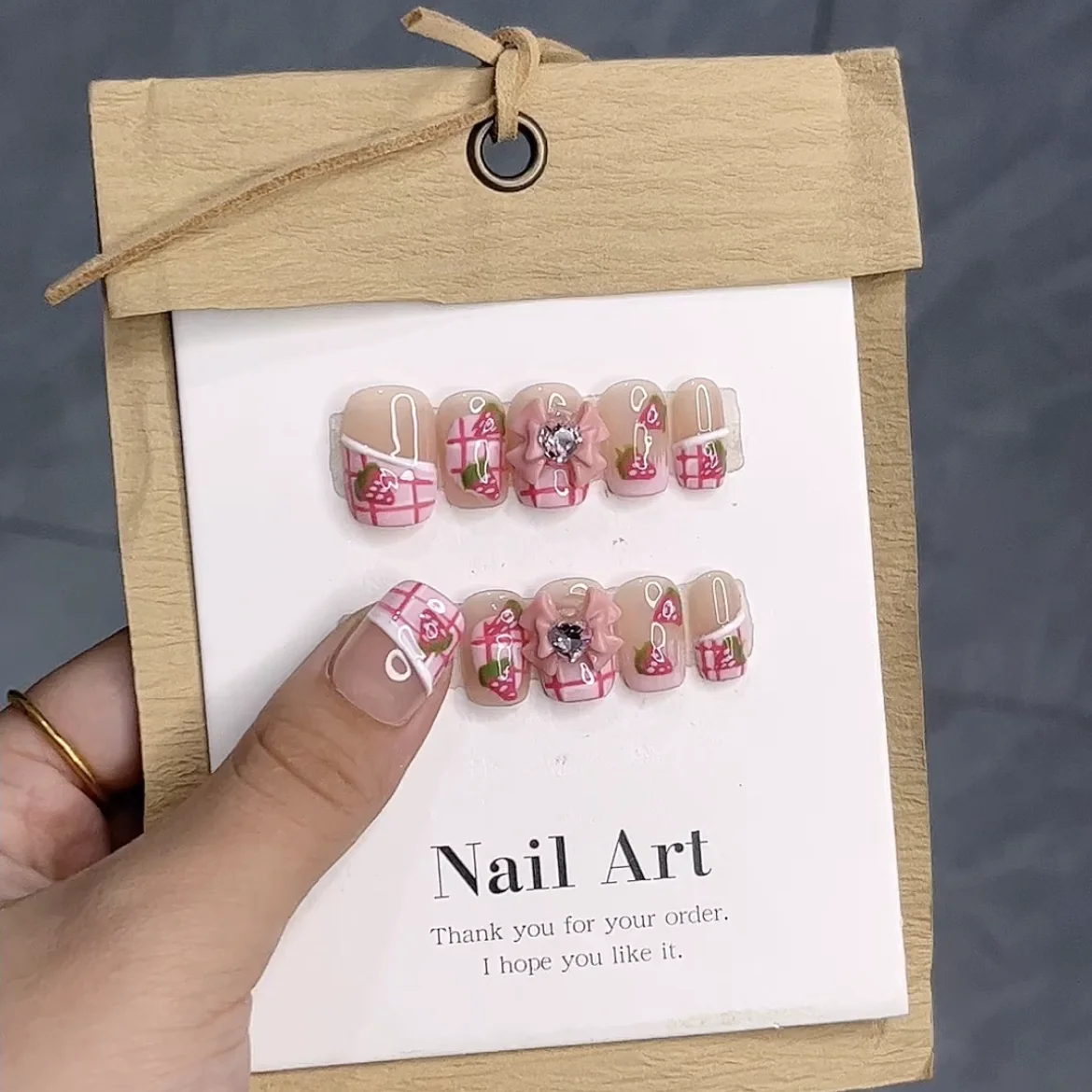 

Emmabeauty Handmade Cute Short Length Press On Nails - Strawberry Sweetheart Pattern - Lovely and Sweet .No.24381