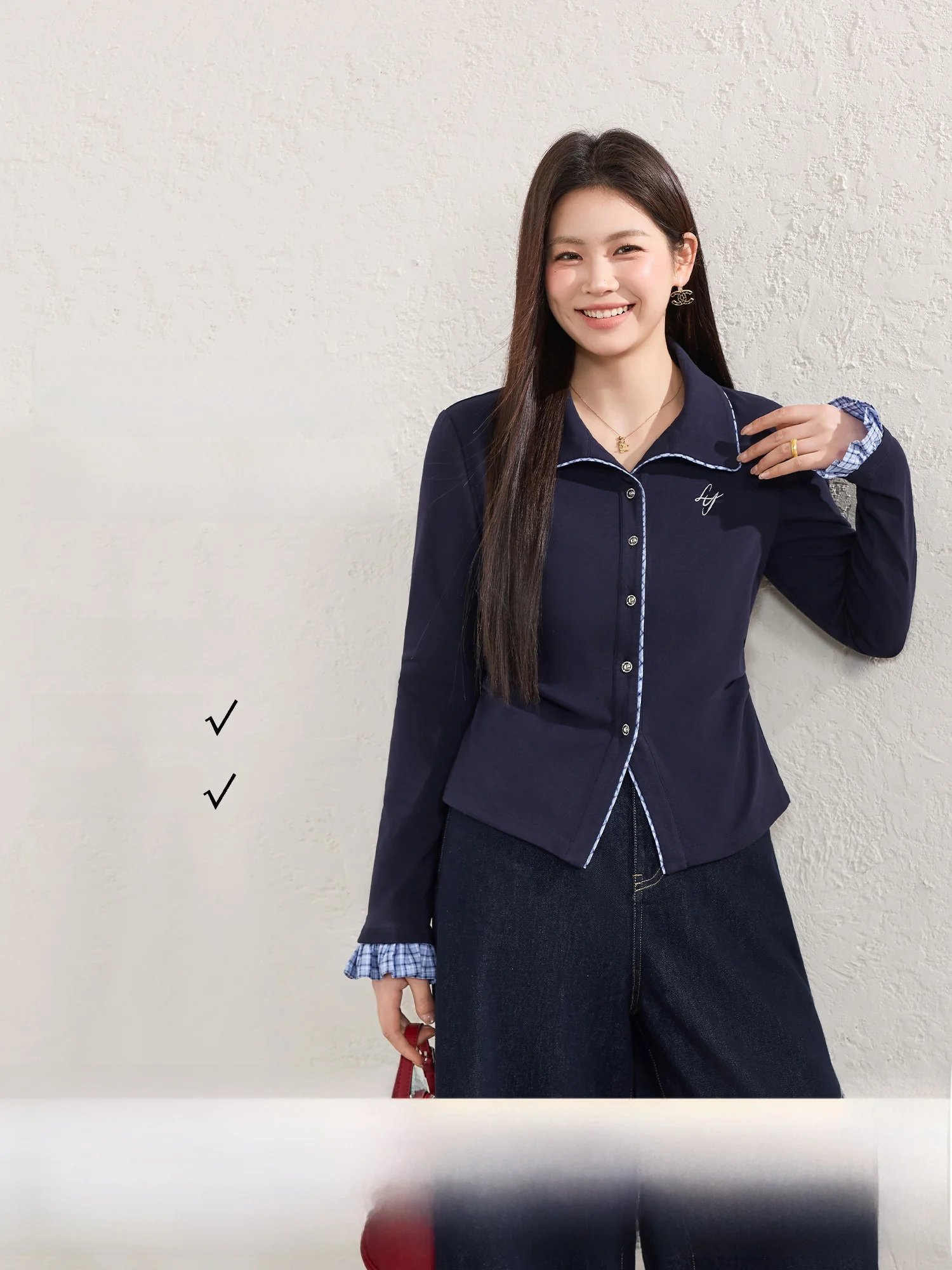 

Синяя женская футболка большого размера в стиле ретро с клетчатыми вставками, длинным рукавом, весенняя новинка, топ с эффектом утончения талии