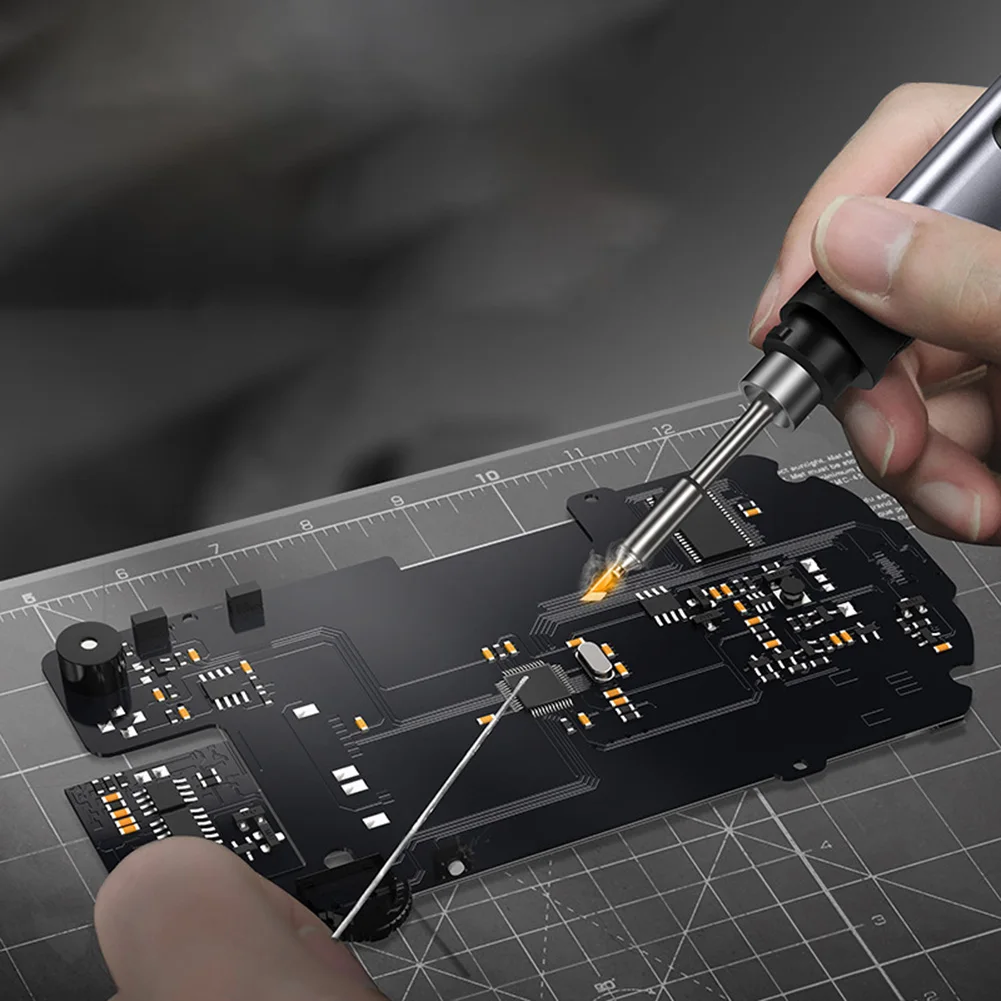 

Портативный комплект паяльника мощностью 100 Вт с быстрым нагревом, регулируемой температурой и компактным дизайном для работы с электроникой