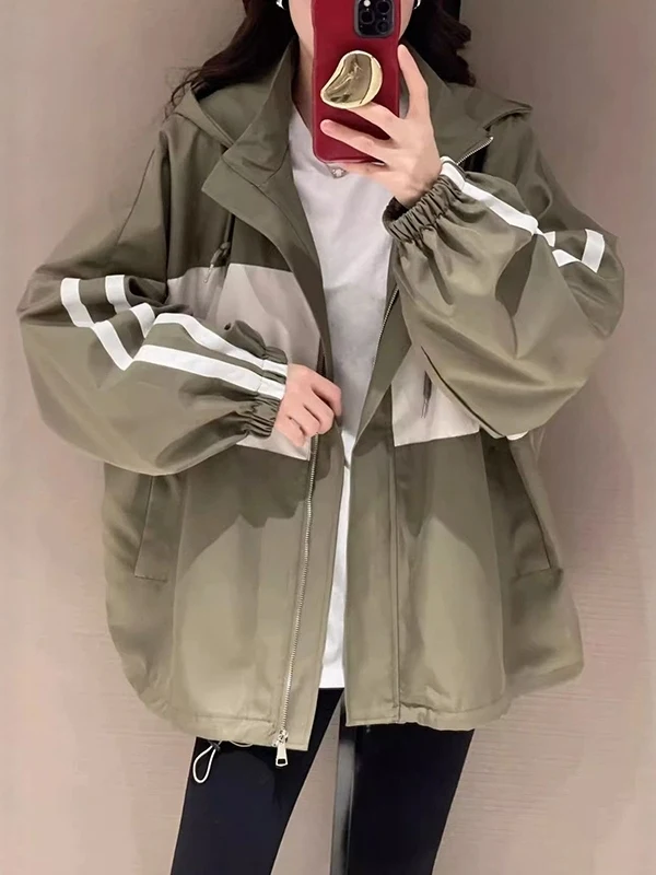 plus Size Women's Casual Style Loose Fit Baseball Jacket with Hood Color Block Slimming Outerwear Autumn New Arrival