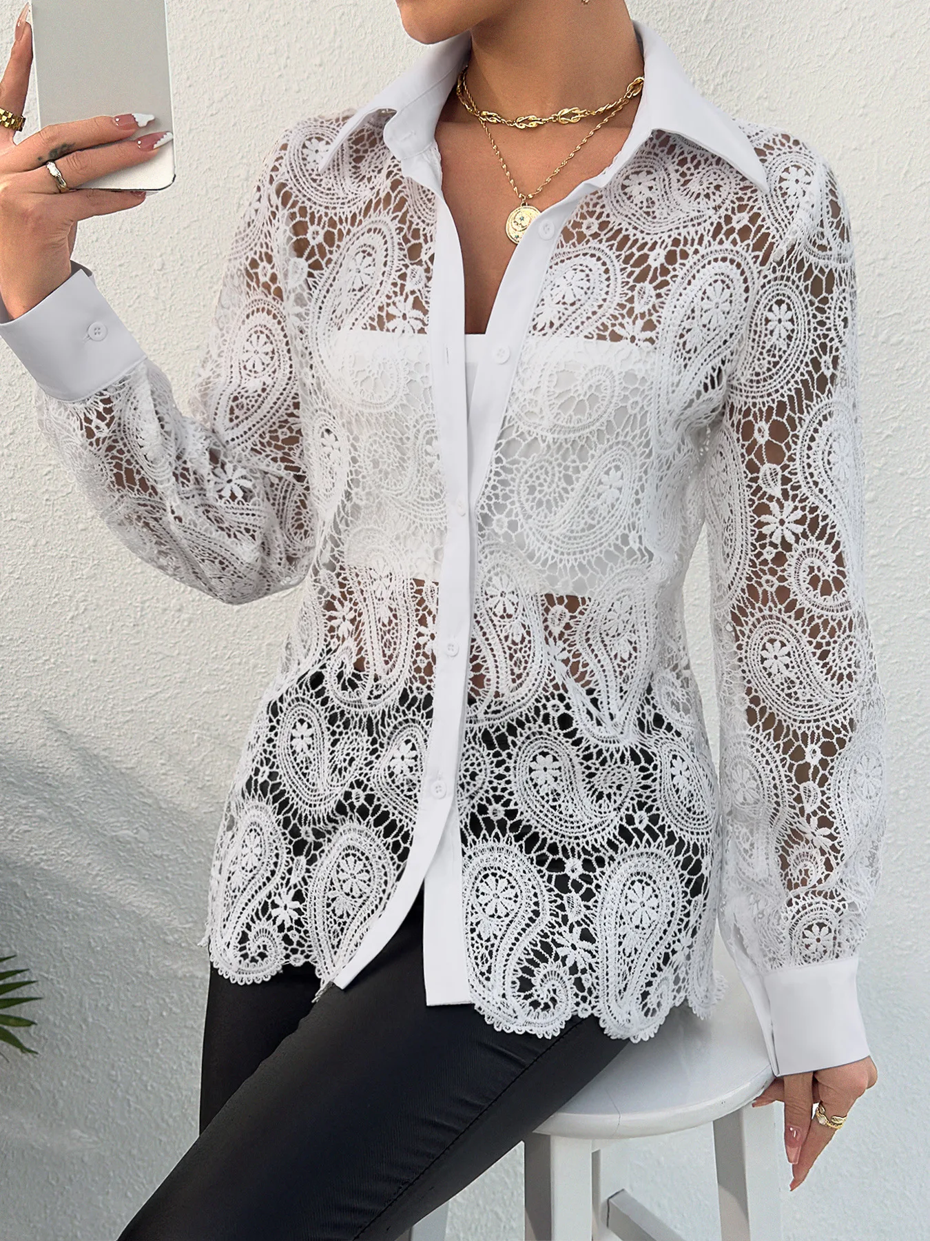 Women's Spring New Long sleeved Lace V-neck Women's Shirt Shirt Women's Commuter Versatile Style