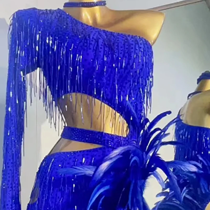 라틴 댄스 무대 여성 의류 하이 엔드 맞춤형 큰 깃털 예술 공연 삼바 라인 석 공연 의류 드레스