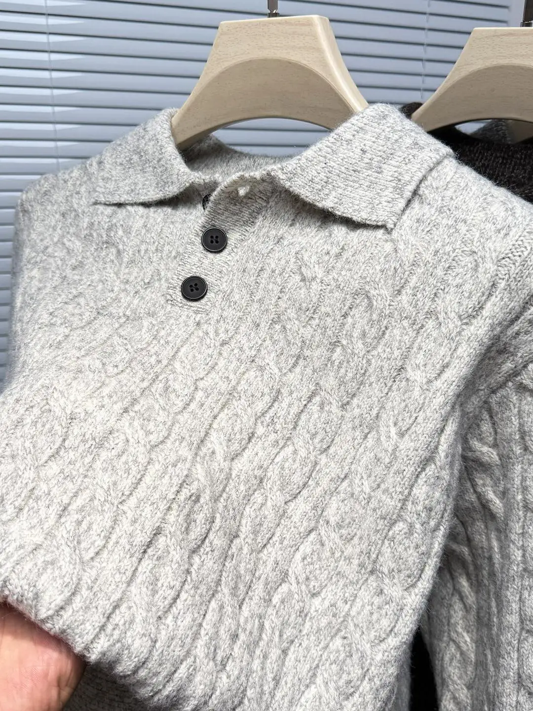 

Свободный вязаный свитер с воротником, повседневная мужская базовая рубашка, модный топ для осени и зимы, удобный и дышащий