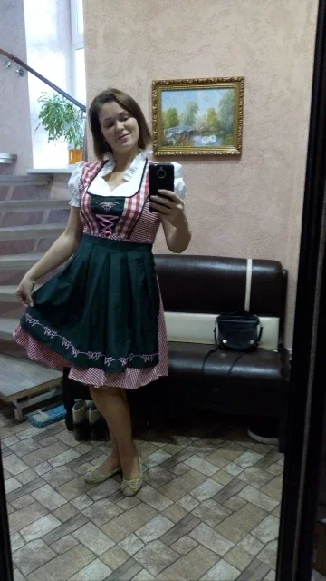 Wysokiej jakości tradycyjny niemiecki Plaid Dirndl sukienka Oktoberfest kostium dla dorosłych kobiet Halloween Cosplay Fancy Party