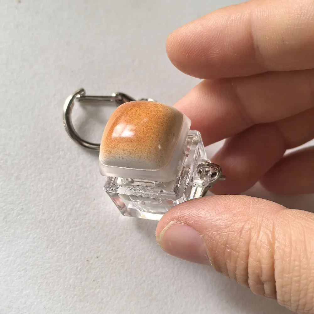 Karamell Brot Design Zappeln Schlüsselbund DIY Tastatur Tasten Taste Taste Keycap Schlüsselbund Relief Stress Keycap Finger Tastatur Kappe