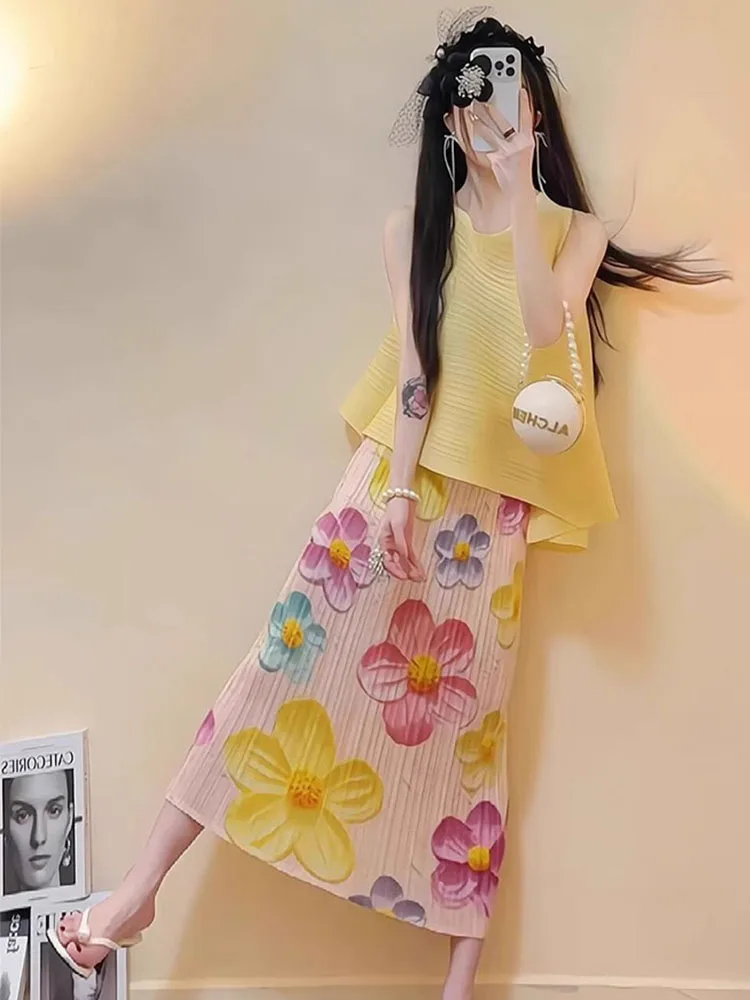 

Fluorescent Yellow Sleeveless Printed Top And Half Skirt Pleated Set Women's Fashion Summer Outfit Three Houses Art Creation