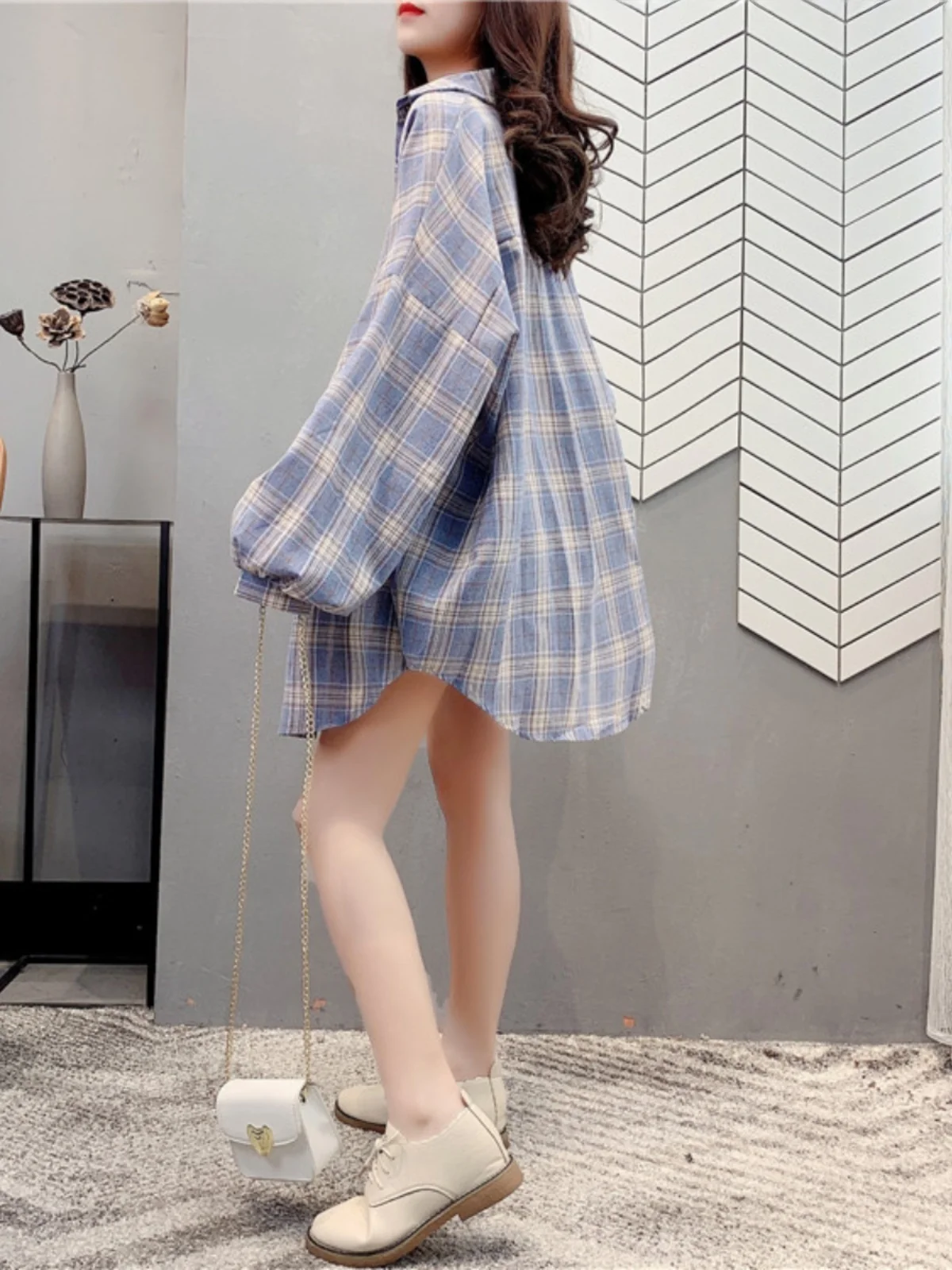 2025 新チェック柄シャツ女性のファッションルーズ大きいサイズ日焼け防止夏トップ多用途長袖ソルトシステムアウター