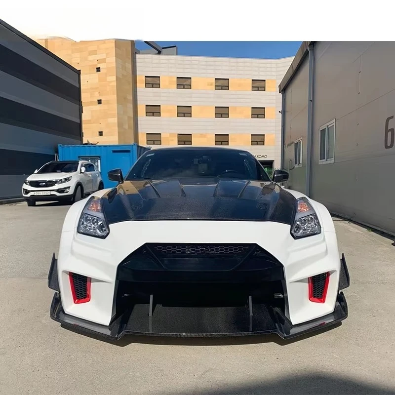 

Капот из сухого карбона LB Works для GTR R35 2017+