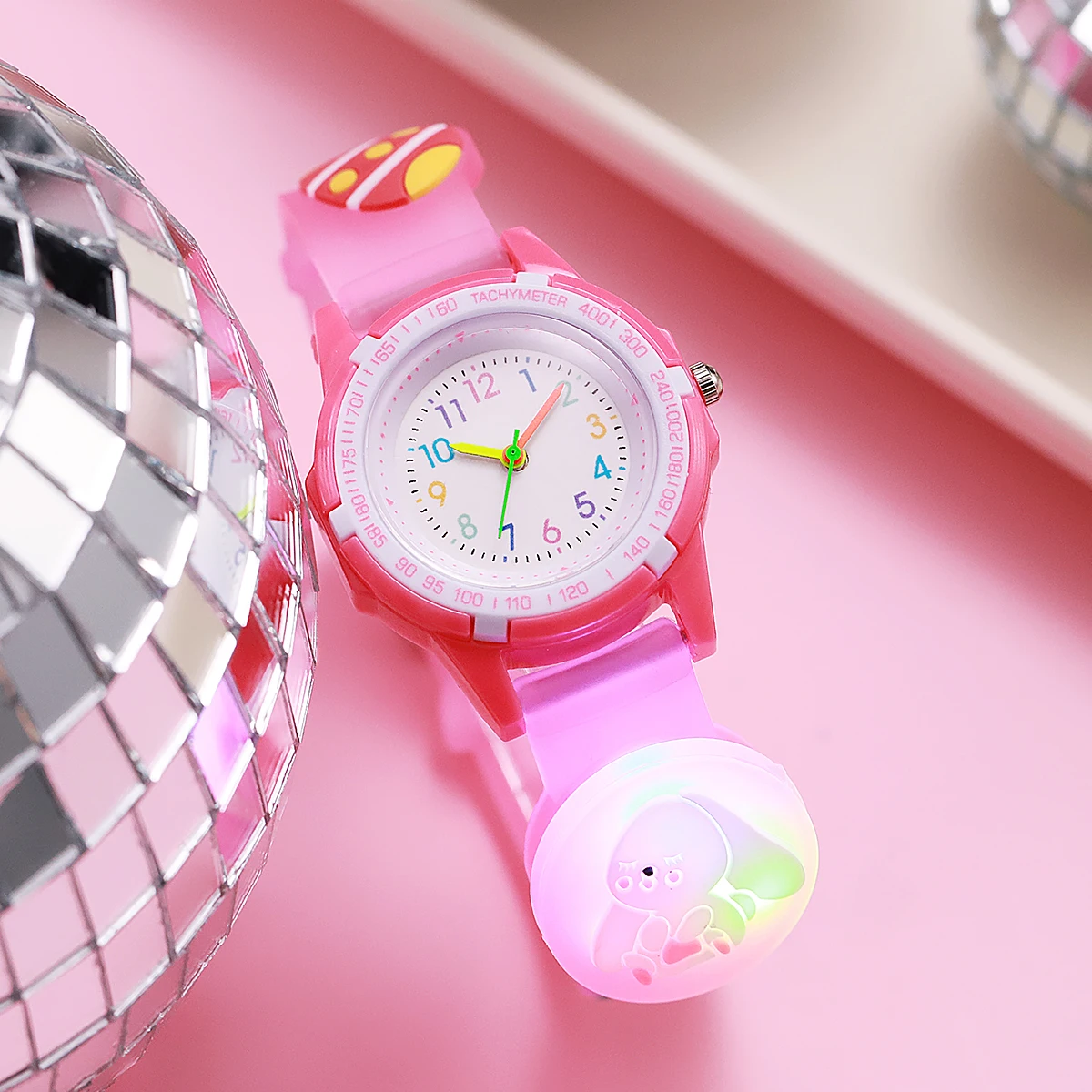 ساعة كوارتز بحزام من السيليكون على شكل بيضة أرنب إبداعية لطيفة لهدايا عيد الميلاد والهالوين